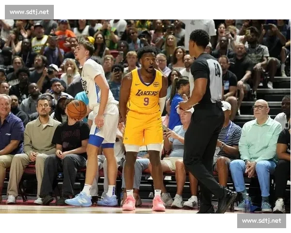 湖人夏联阵容升级!5 新秀加盟 布朗尼领军战状元弗拉格 湖人夏联阵容升级!5 新秀加盟 布朗尼领军战状元弗拉格