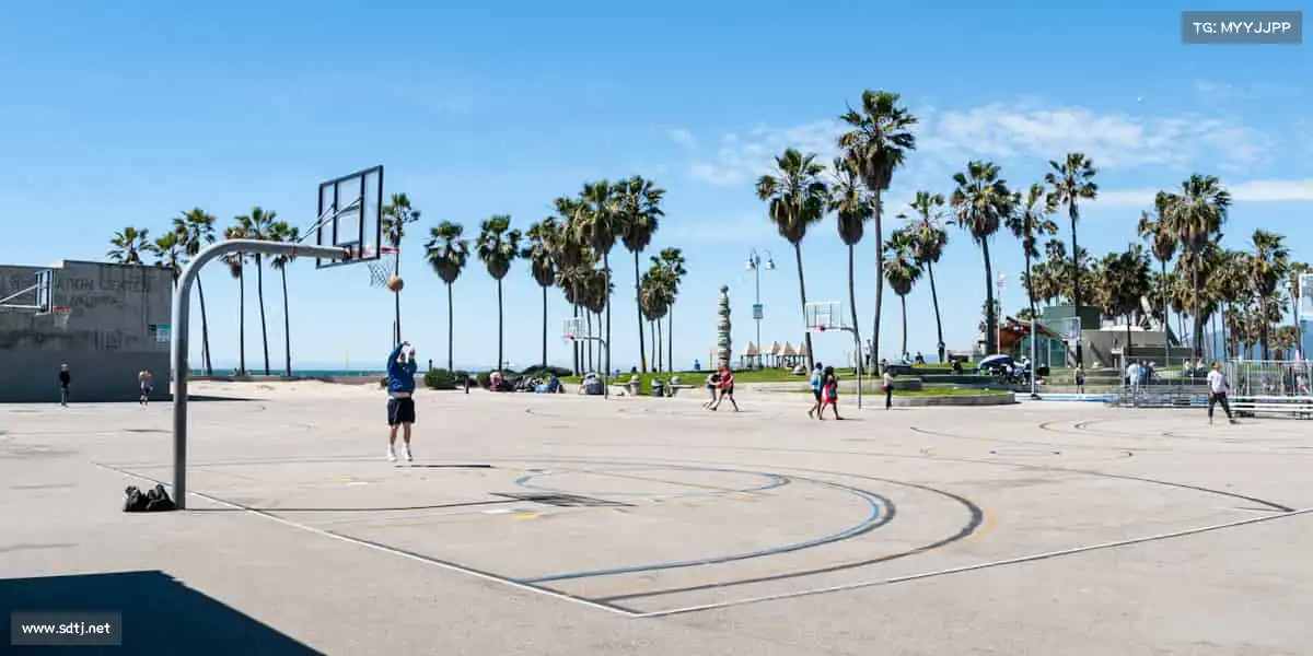 JDB电子🏒冰刀划过冰面，留下的不只是痕迹，还有热爱的温度！